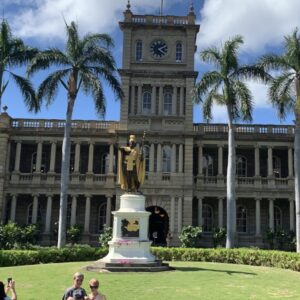 kamehameha statue landmark hawaii